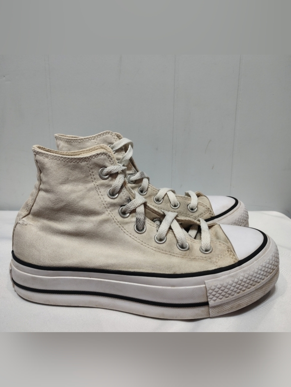 Converse Chuck Taylor All Star Platform High Top Sneakers Cream 6.5